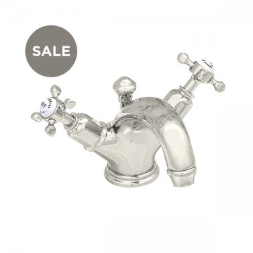 Monobloc basin mixer with crosshead taps