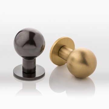 NORMAN solid brass door knob with round rose