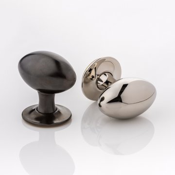 Joseph Giles - INTRICATELY HAMMERED solid brass oval door knob