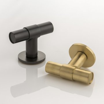 MONTGOMERY solid brass door knob with round rose