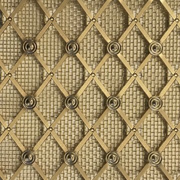 hand assembled 25mm diamond grille with alternate plain rosettes