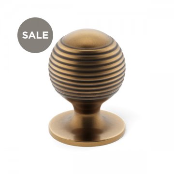 Merrick Collection - Merrick knob 32mm dia, 43mm P