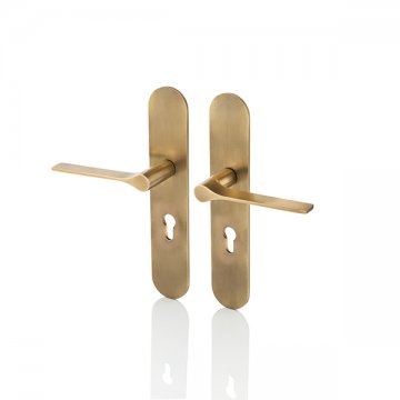 Fonteyn solid brass door lever handle with euro cut out round backplate