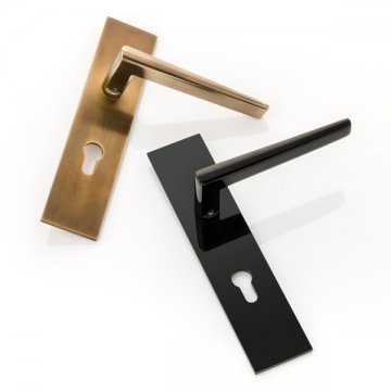 WEDGE solid brass lever handle with euro cut out backplate