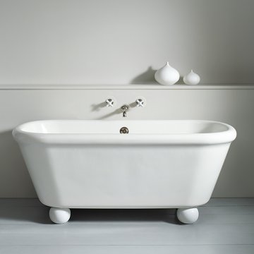 Rockwell bath in white with white feet 1700 x 800mm