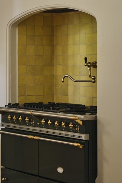 Heritage-style kitchen in Warrnambool with citrus tiles framing oven enclave 