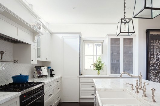 DRUMMOYNE HOUSE - KITCHEN & LAUNDRY