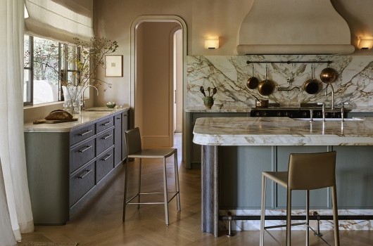 GOLDEN LIGHT - KITCHEN