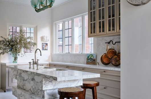 DARLING POINT RESIDENCE - KITCHEN