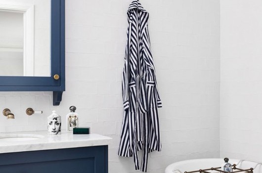 ELIZABETH BAY APARTMENT – BATHROOM