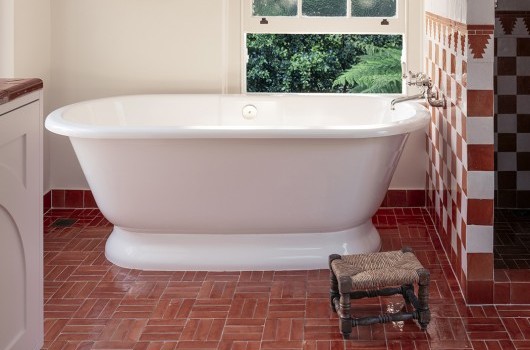 WILKINSON VILLA - FAMILY BATHROOM