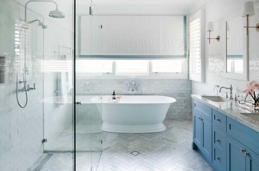 BRONTE HOUSE – MASTER BATHROOM