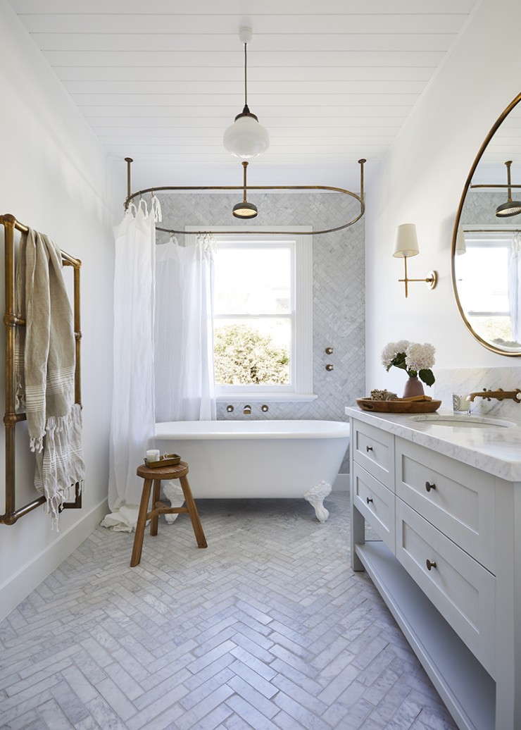 The English Tapware Company Deanne Jolly Renovates Sorrento Beach House The English Tapware Company Contexts ▼▲ opposite of noble and generous in spirit opposite of having, or characterized by, a generous nature the english tapware company deanne
