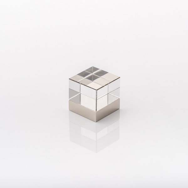 Cube glass cabinet pull 