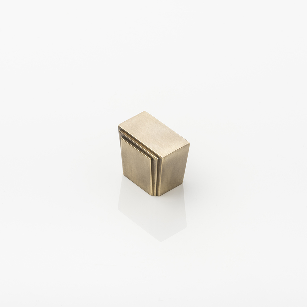 Thomson II solid brass cabinet pull