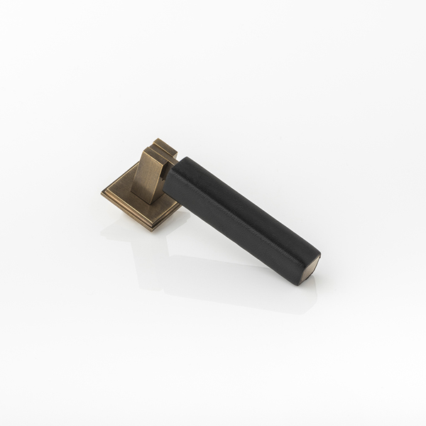Cube & leather drop solid brass swing cabinet pull with hand stitched leather 