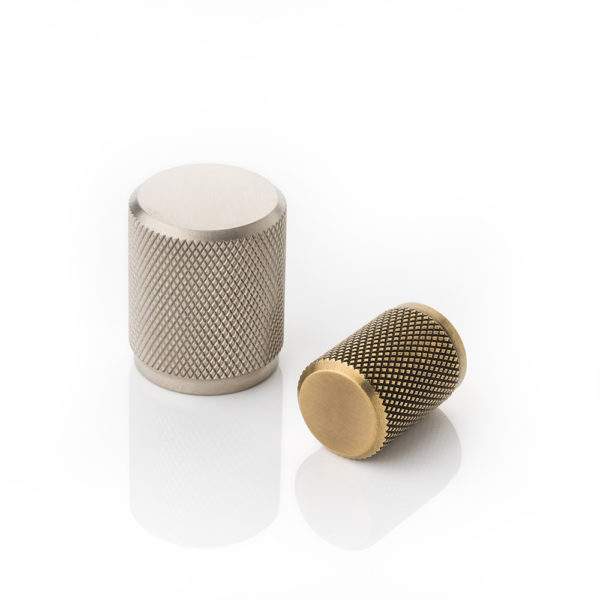 Volume solid brass cabinet pull with diamond knurl