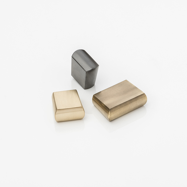 Wedge solid brass cabinet pull