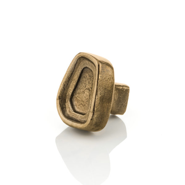Tiro cabinet knob