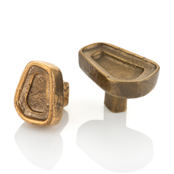 Tiro cabinet knob