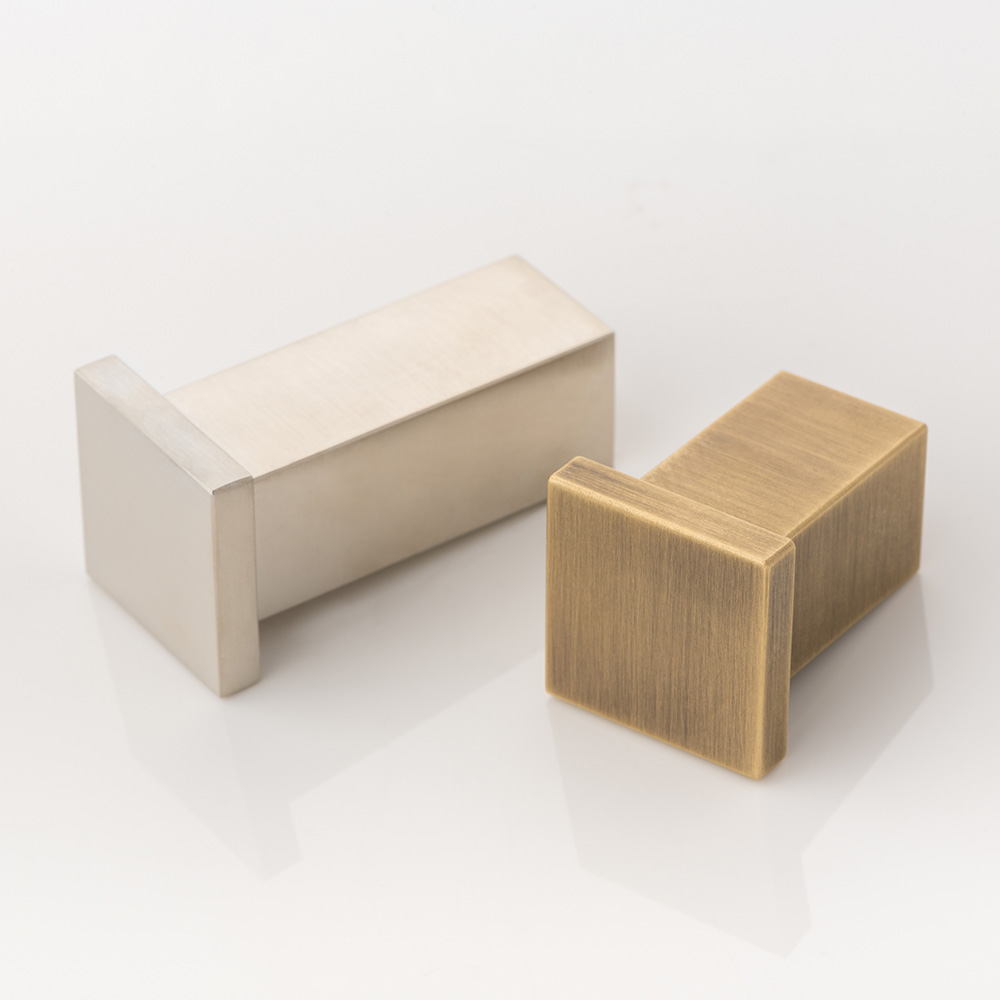 Square garment hook