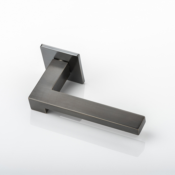 Cut solid brass door lever handle with square rose