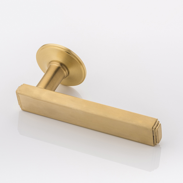 Doyle solid brass door lever handle with traditional rose