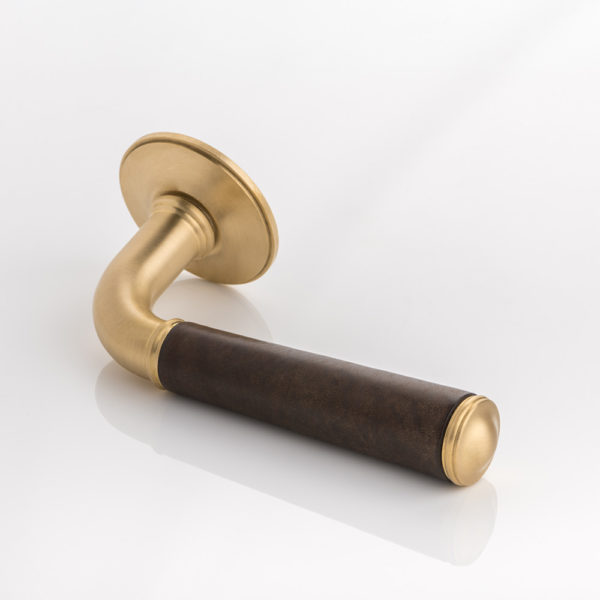 Darlington I solid brass door lever handle with hand stitched leather & traditional rose
