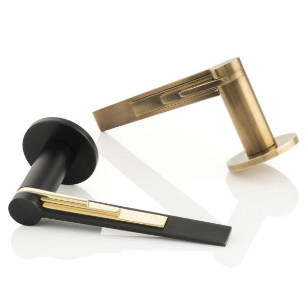 Scala II solid brass door lever handle