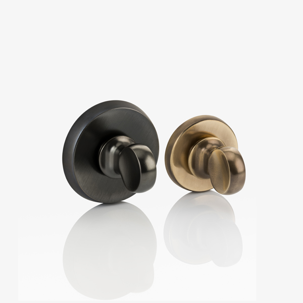 Levant thumb turn with round round rose